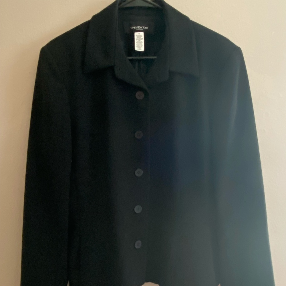Crisp Black Blazer